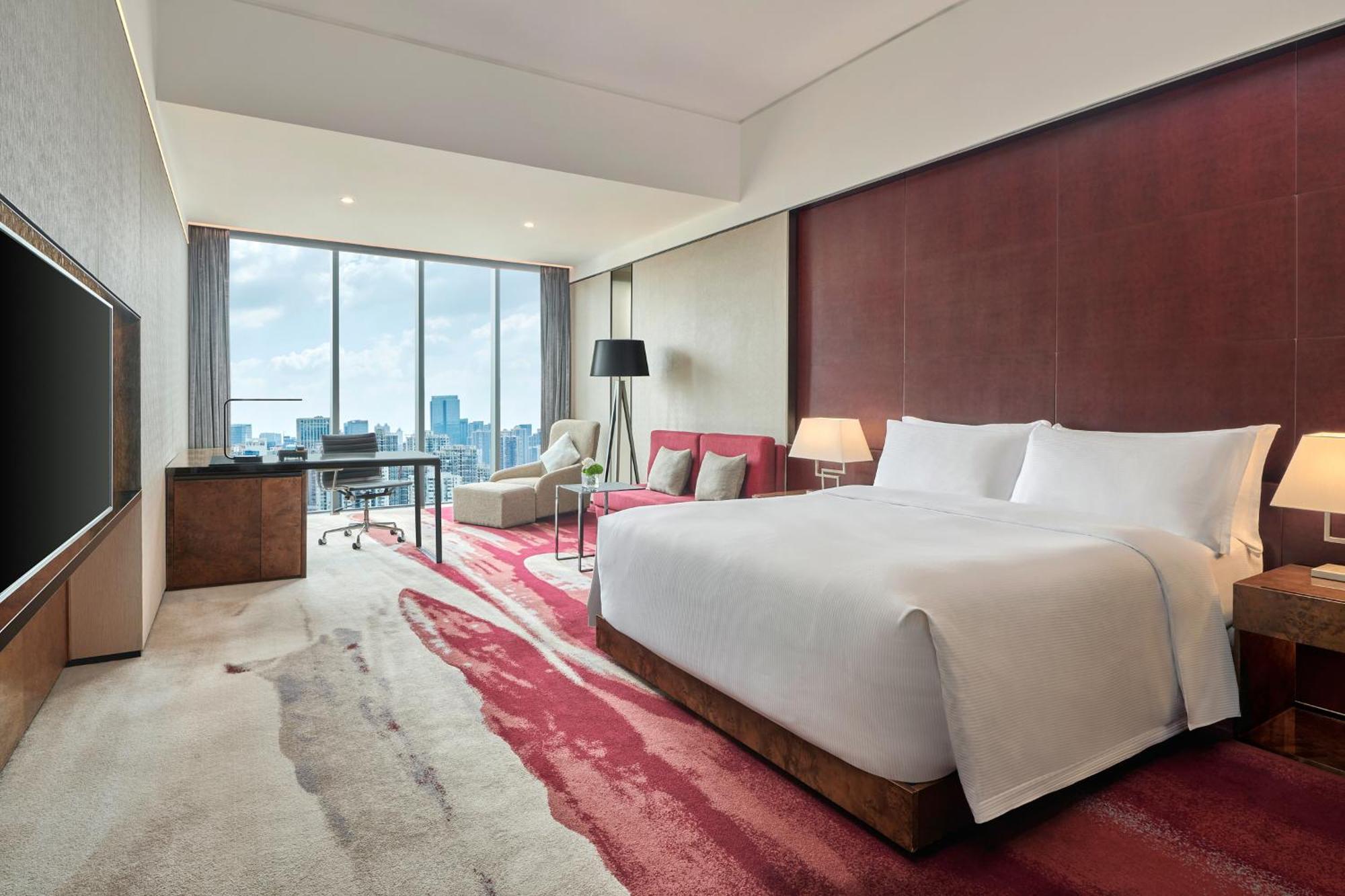Hilton Guangzhou Tianhe - Free Shuttle Bus And Registration Counter Available During Canton Fair Period Exteriér fotografie Deluxe Room