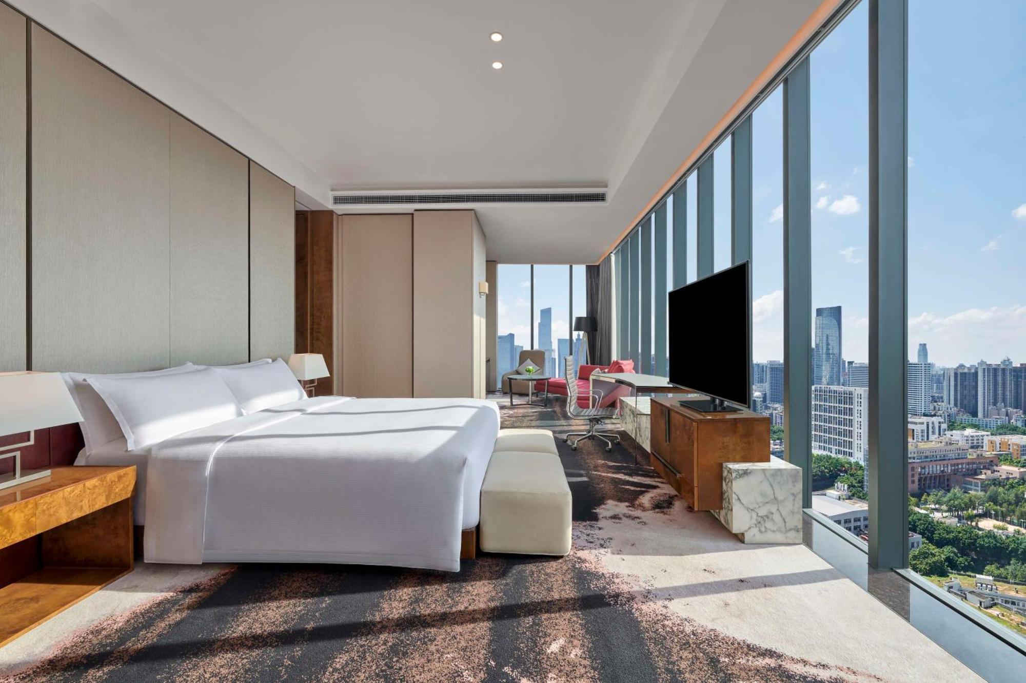 Hilton Guangzhou Tianhe - Free Shuttle Bus And Registration Counter Available During Canton Fair Period Exteriér fotografie