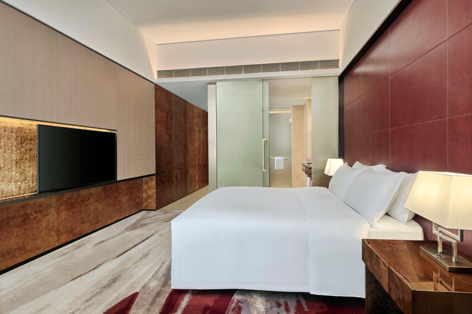 Hilton Guangzhou Tianhe - Free Shuttle Bus And Registration Counter Available During Canton Fair Period Exteriér fotografie